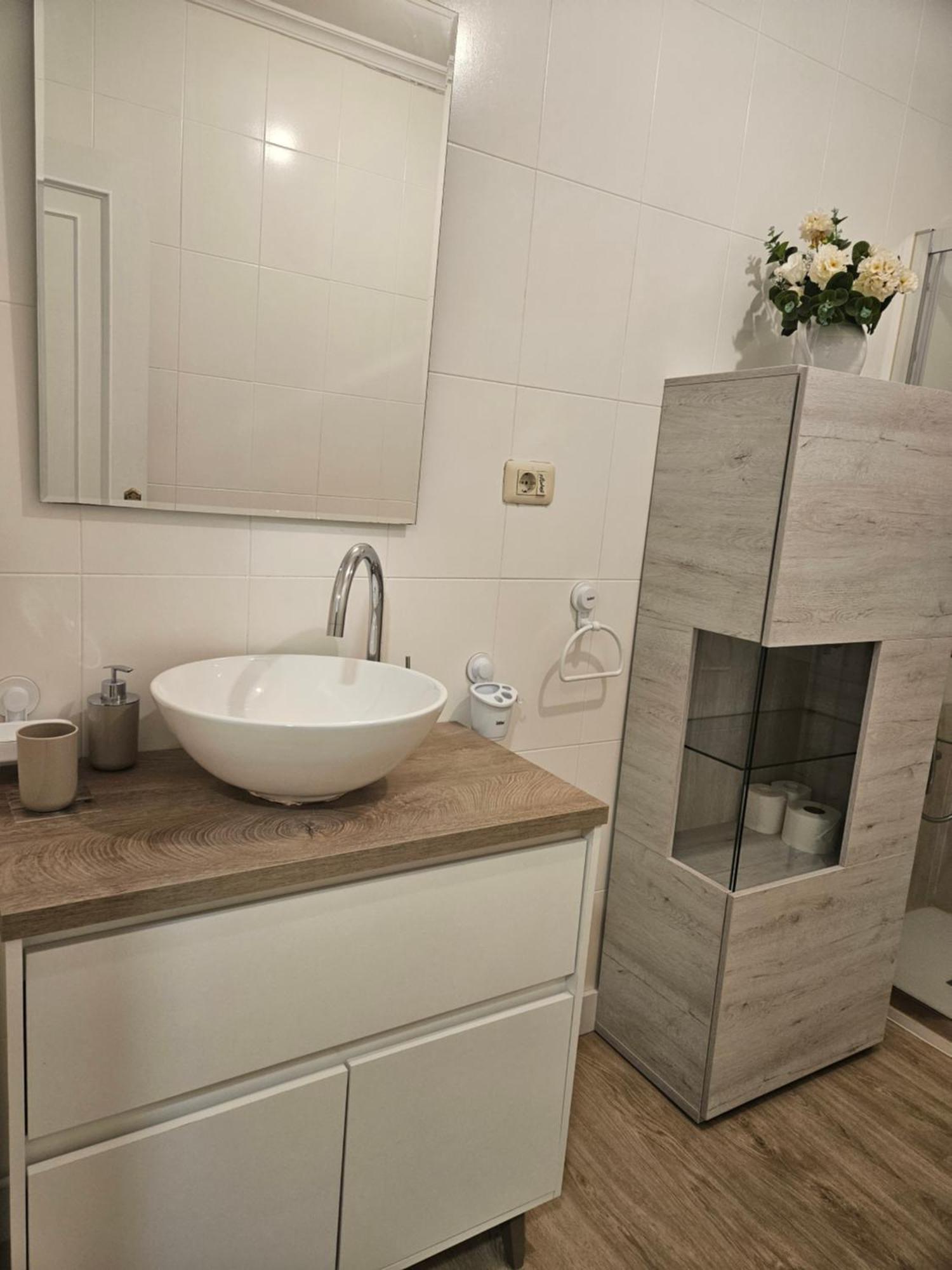 Ferienwohnung Alojamiento Ponte Romana Caldas De Reis Exterior foto